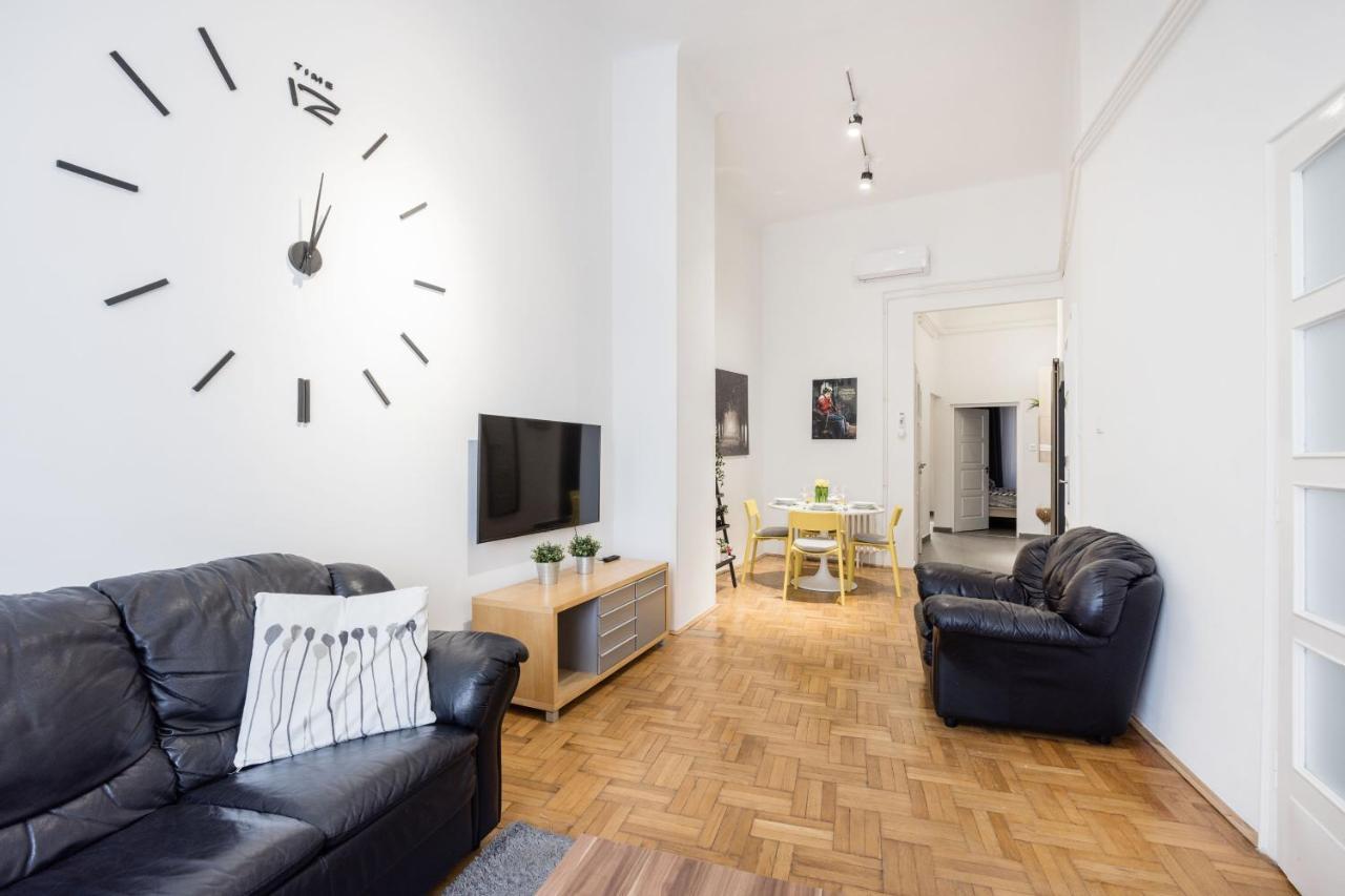 Elegant Apartment In Super Central Location Budapest Exterior foto