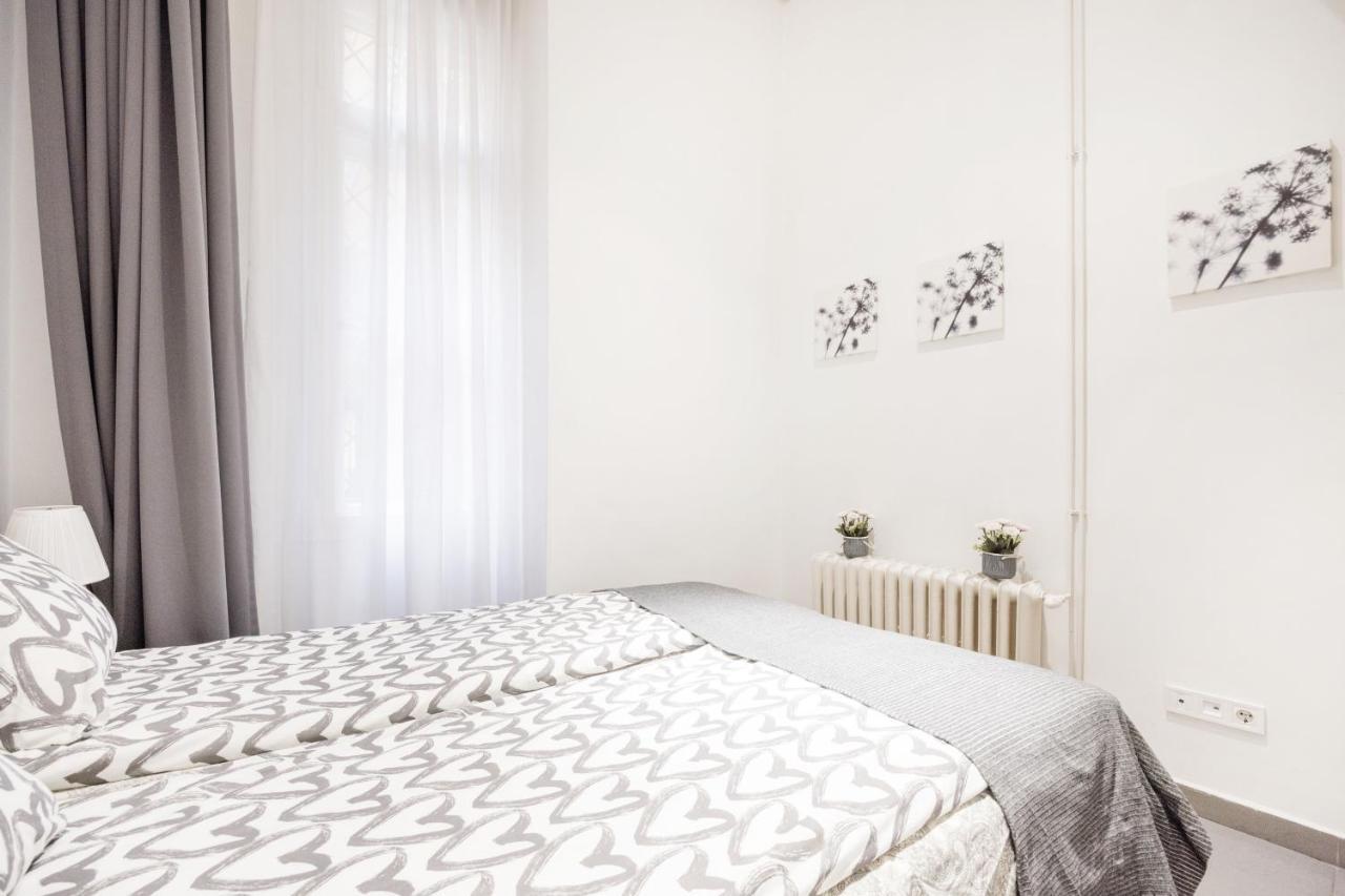 Elegant Apartment In Super Central Location Budapest Exterior foto